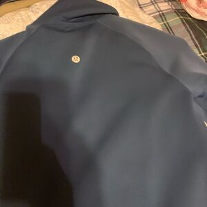 lululemon athletica women’s Deep Blue Performance top